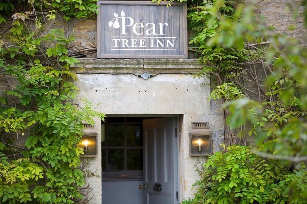 The Pear Tree Inn Melksham Esterno foto